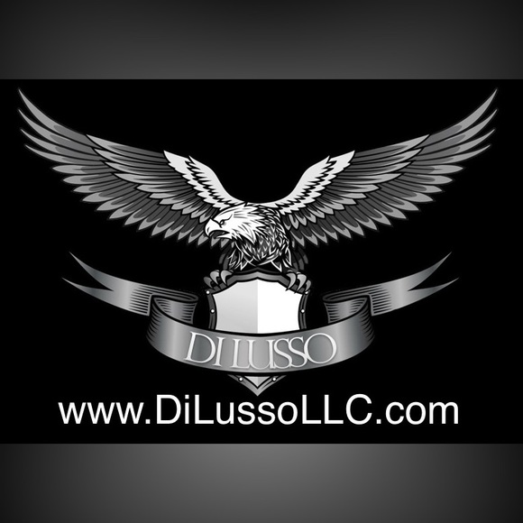 Authenticated LOUIS VUITTON Virgil Abloh Soft Trunk Necklace/Wallet - Picture 12 of 12